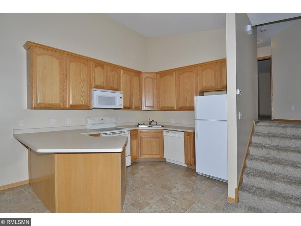1461 S Trail Cir, Faribault, MN 55021 photo 4
