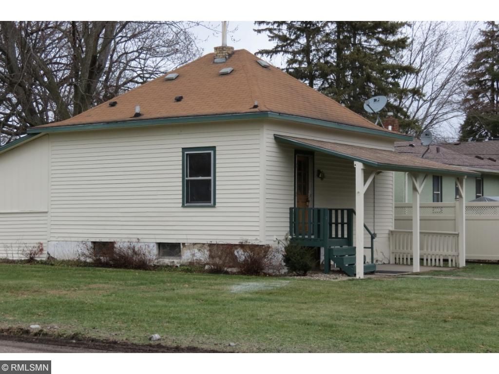 1226 8th Ave SE, Saint Cloud, MN 56304 photo 3