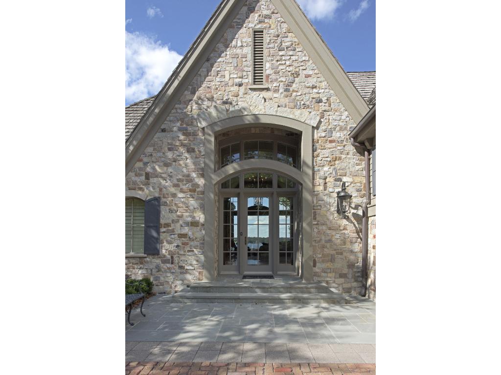 4776 Manitou Rd, Excelsior, MN 55331 photo 2