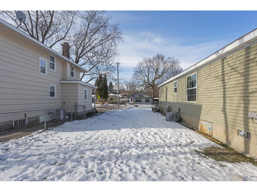 2180 Fairview Ln, Mound, MN 55364 photo 4