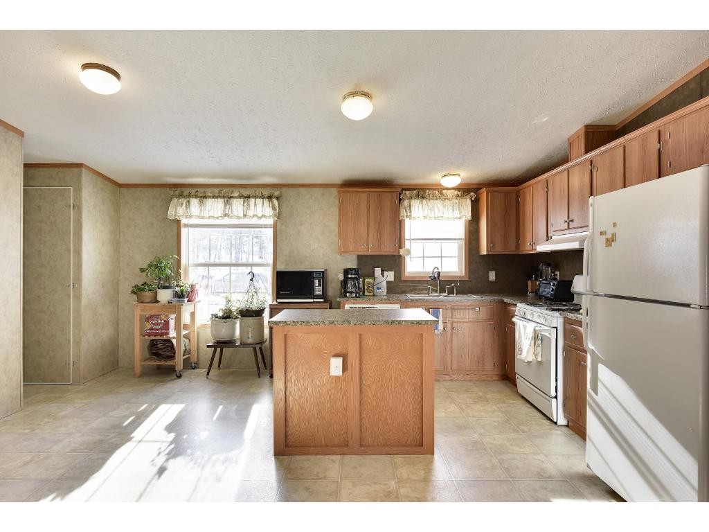 2180 Fairview Ln, Mound, MN 55364 photo 11
