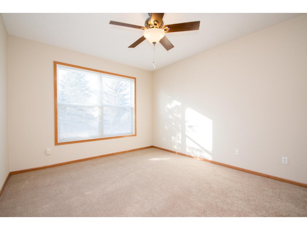 1664 Oakbrooke Ct, Eagan, MN 55122 photo 11