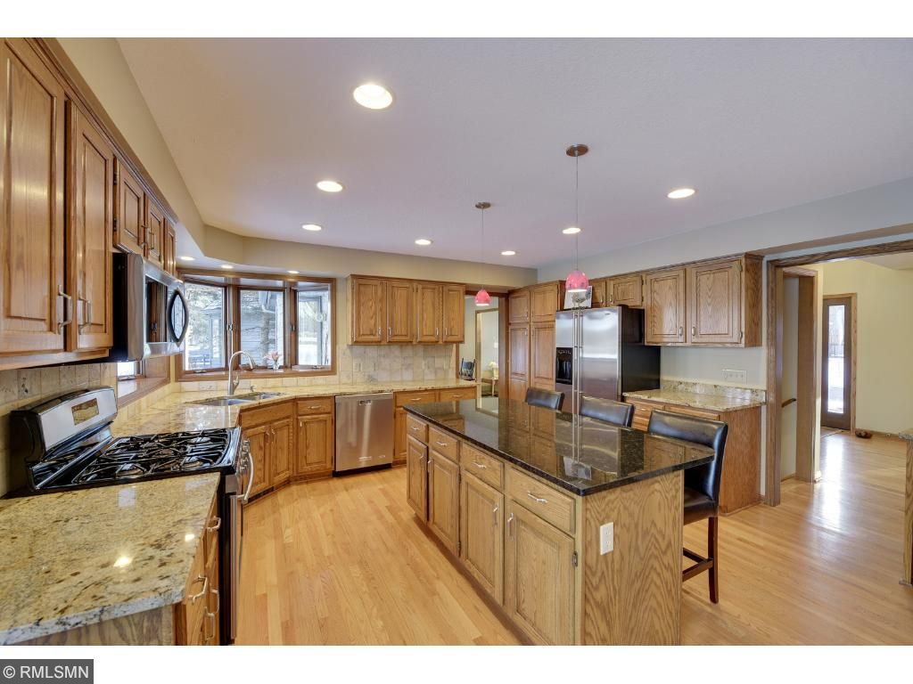 7424 River Shore Ln, Champlin, MN 55316 photo 4