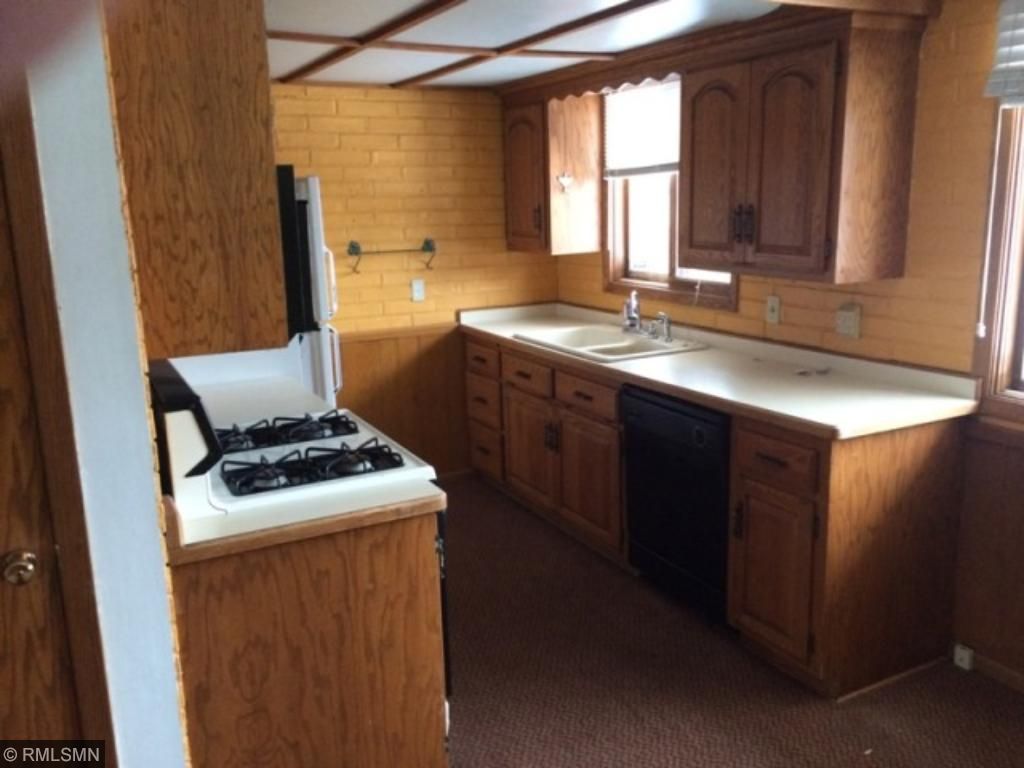 8340 NE River Rd, Fridley, MN 55432 photo 4