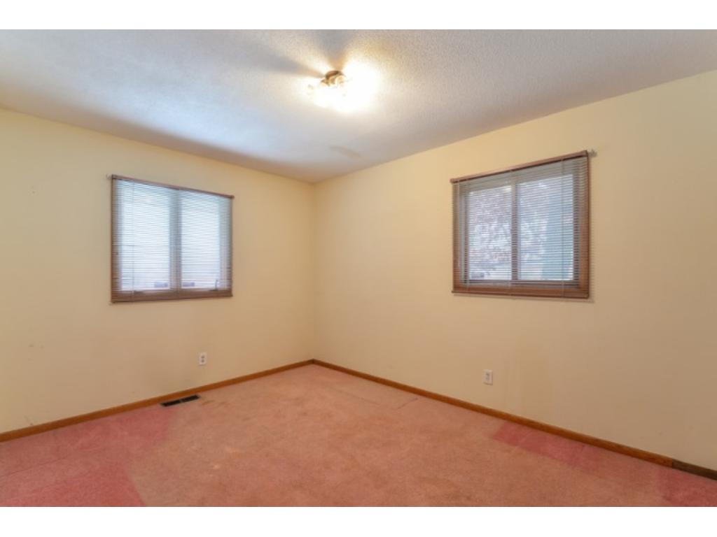 8340 NE River Rd, Fridley, MN 55432 photo 13