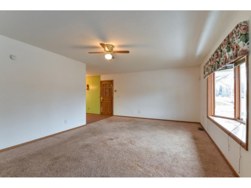 8340 NE River Rd, Fridley, MN 55432 photo 6