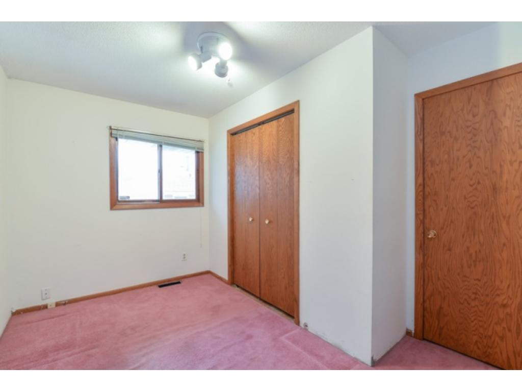 8340 NE River Rd, Fridley, MN 55432 photo 11