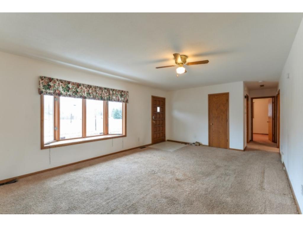 8340 NE River Rd, Fridley, MN 55432 photo 10