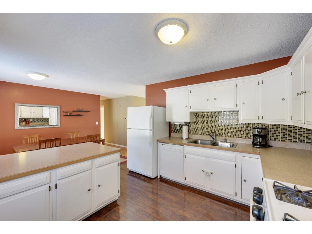 8024 115 12 Ave N, Champlin, MN 55316 photo 3