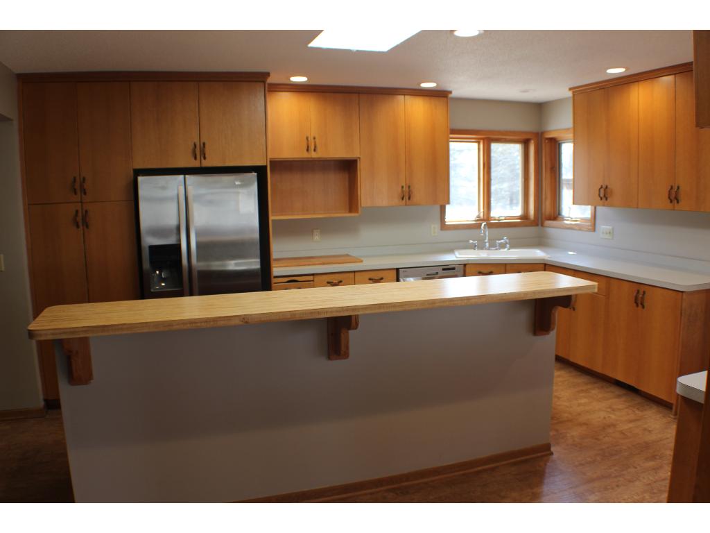 4233 Sequoia Dr, Eagan, MN 55122 photo 9