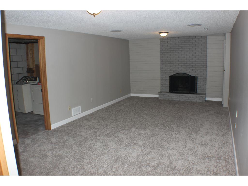4233 Sequoia Dr, Eagan, MN 55122 photo 11