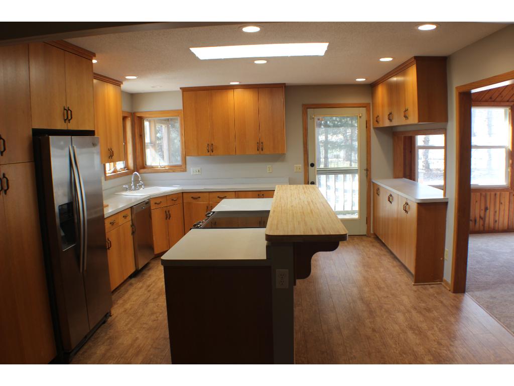 4233 Sequoia Dr, Eagan, MN 55122 photo 7