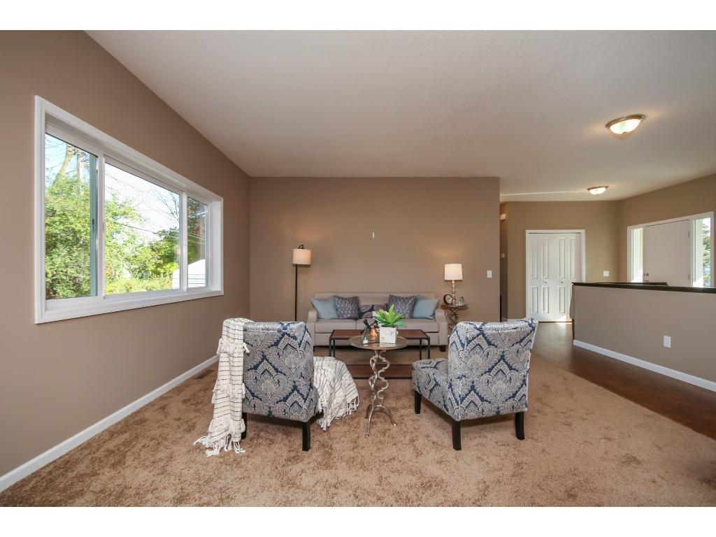 1694 E 88th St, Bloomington, MN 55425 photo 3