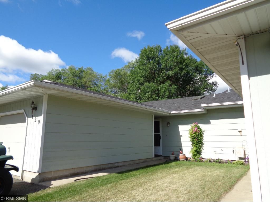 120 Stuart Dr, Jordan, MN 55352 photo 1