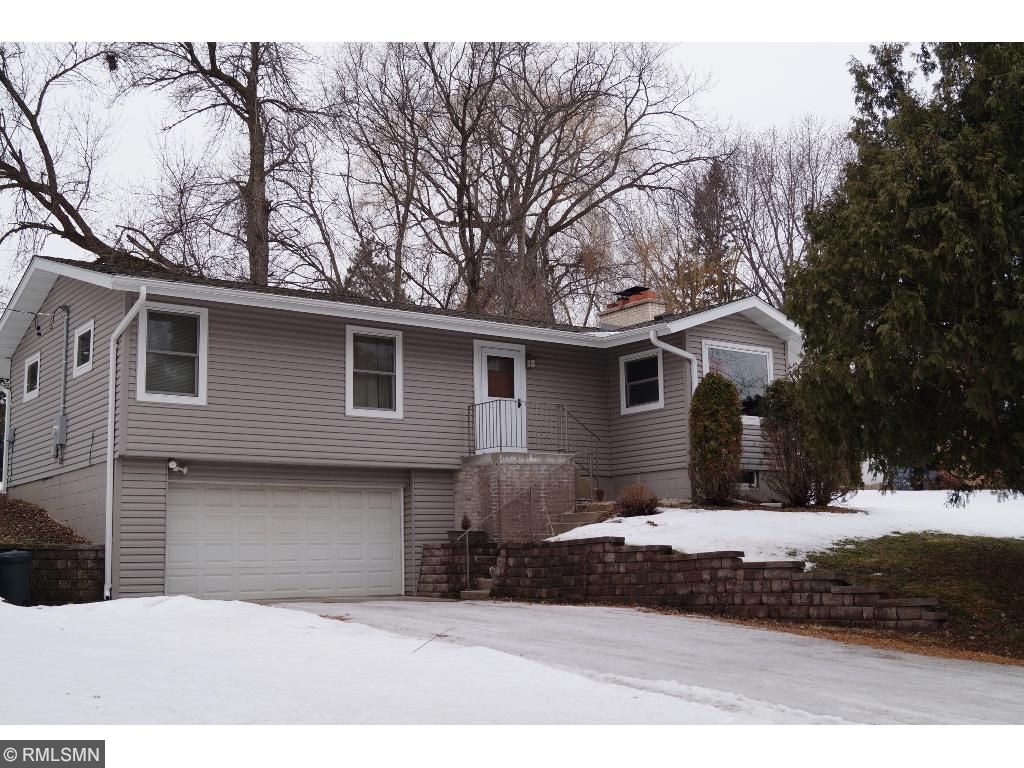 2811 N Manor Dr, Excelsior, MN 55331 photo 1