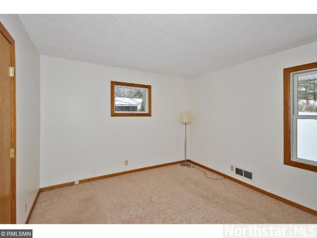 2811 N Manor Dr, Excelsior, MN 55331 photo 6