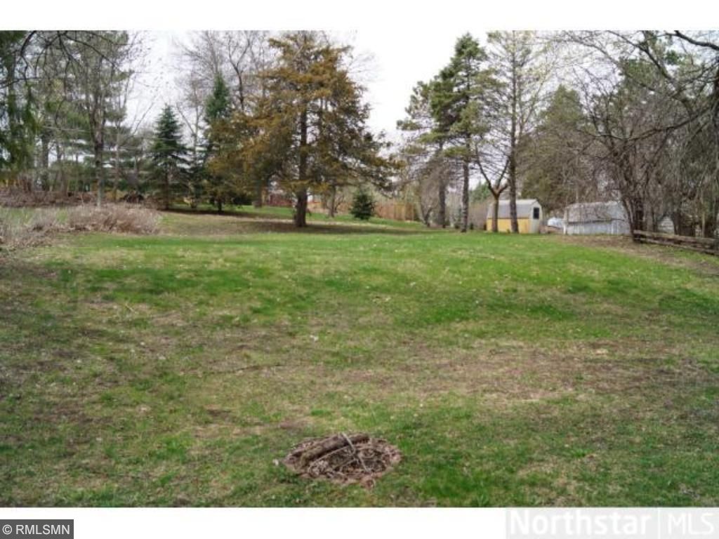 2811 N Manor Dr, Excelsior, MN 55331 photo 12