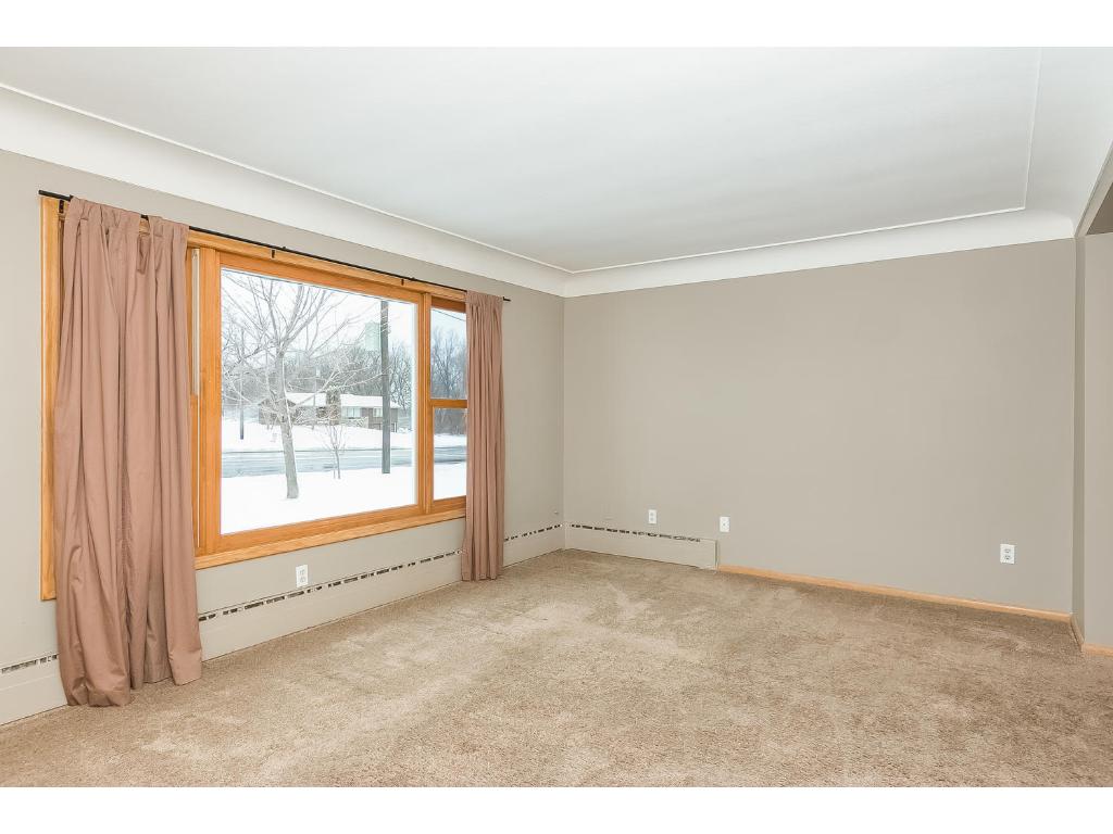 11090 Douglas Dr N, Champlin, MN 55316 photo 4