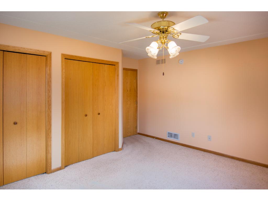 940 Cory Ln, Saint Cloud, MN 56303 photo 9