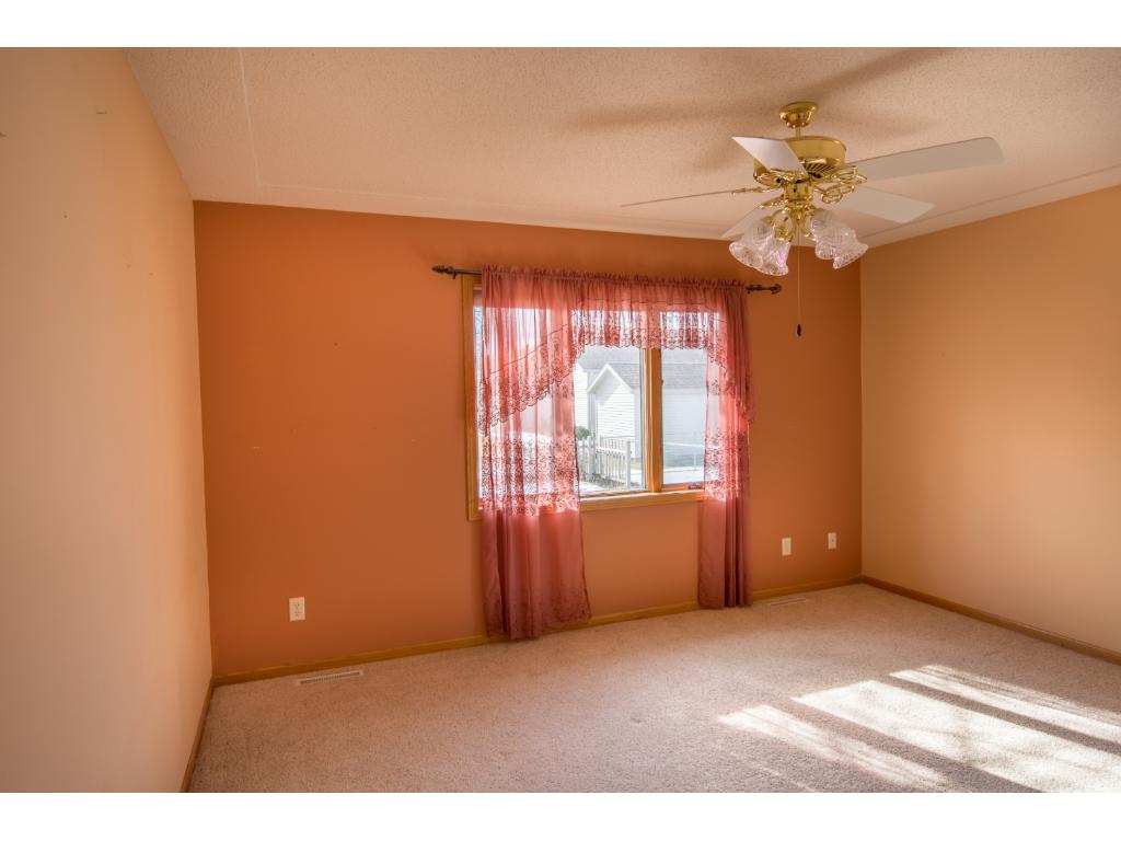 940 Cory Ln, Saint Cloud, MN 56303 photo 8