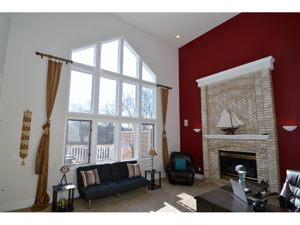 4853 Four Seasons Dr, Eagan, MN 55122 photo 12