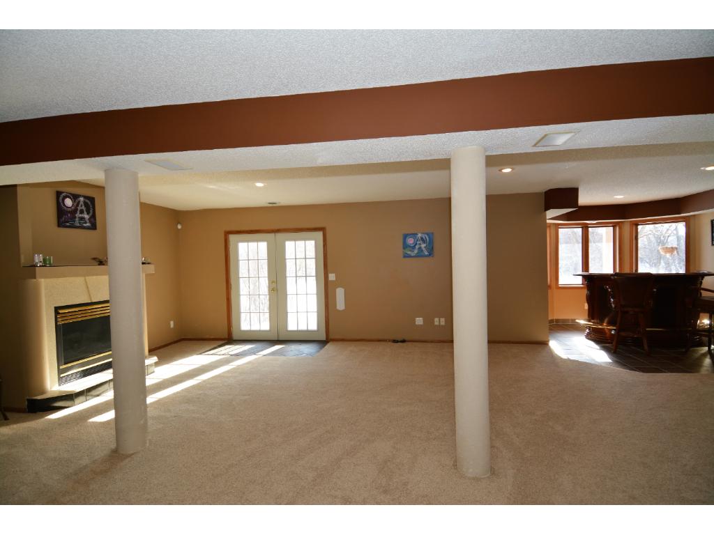 4853 Four Seasons Dr, Eagan, MN 55122 photo 19