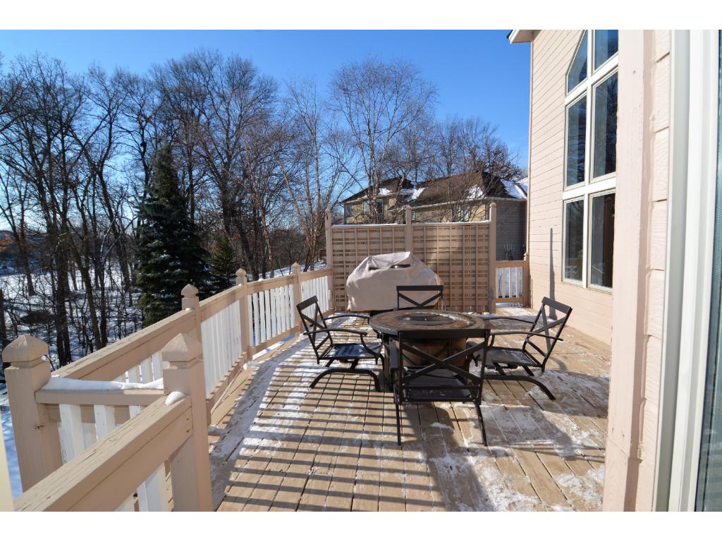 4853 Four Seasons Dr, Eagan, MN 55122 photo 10