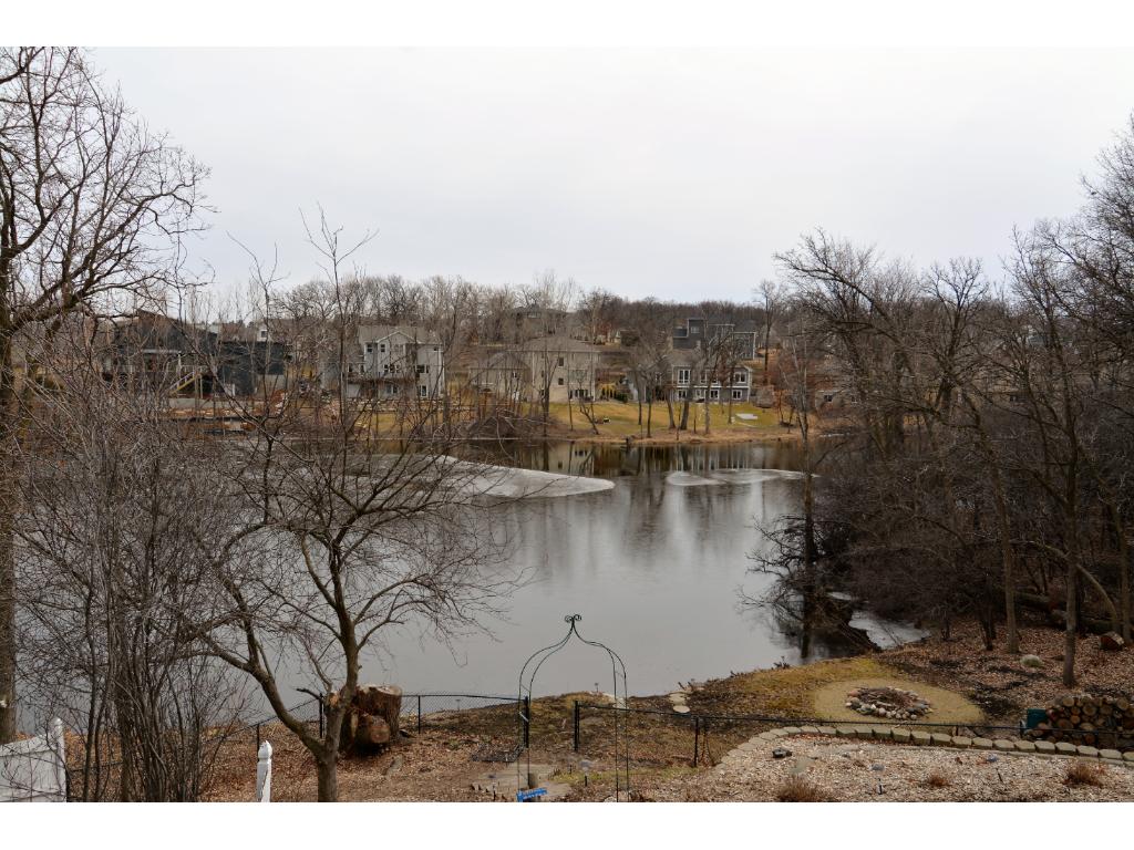 4853 Four Seasons Dr, Eagan, MN 55122 photo 9