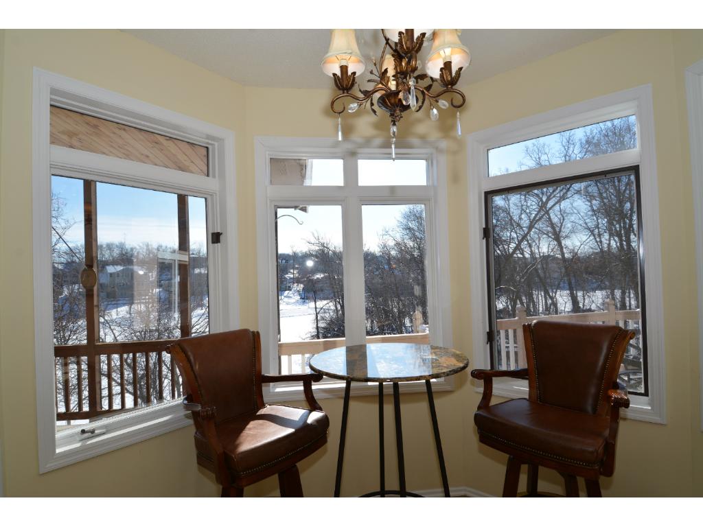 4853 Four Seasons Dr, Eagan, MN 55122 photo 7