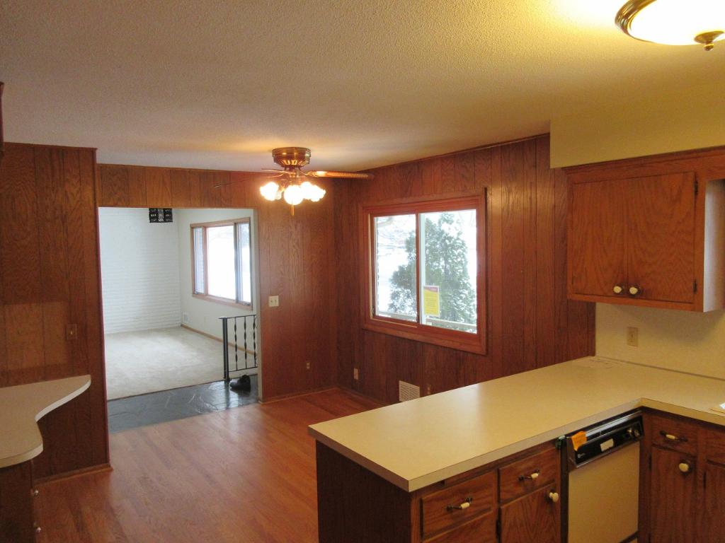 850 E 98th St, Bloomington, MN 55420 photo 12