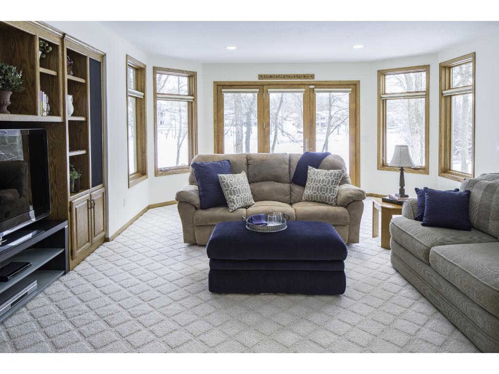 4857 Four Seasons Dr, Eagan, MN 55122 photo 16