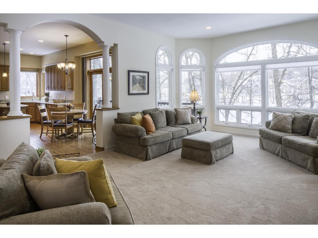 4857 Four Seasons Dr, Eagan, MN 55122 photo 3