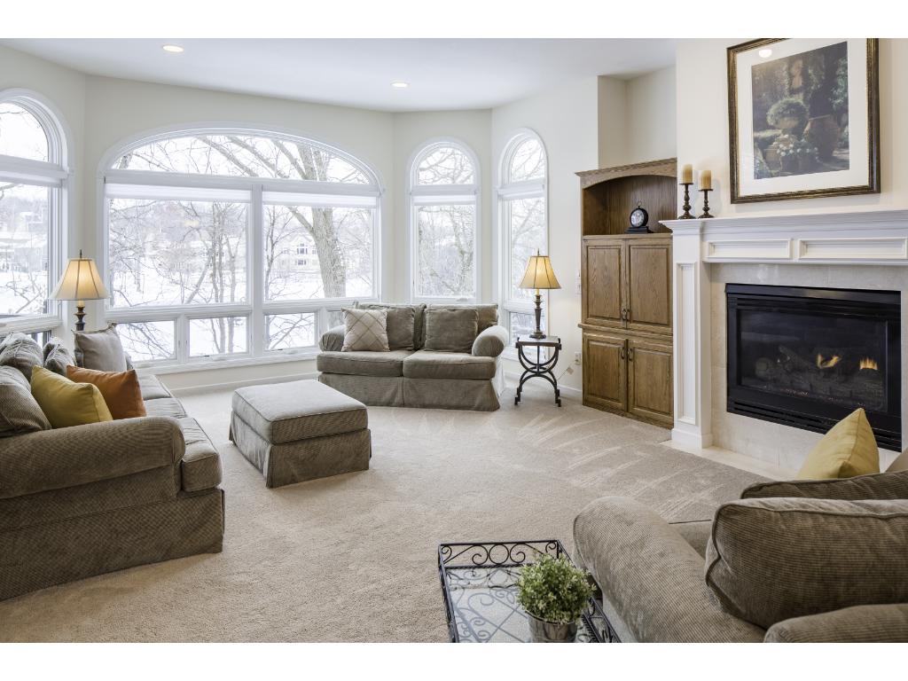 4857 Four Seasons Dr, Eagan, MN 55122 photo 2