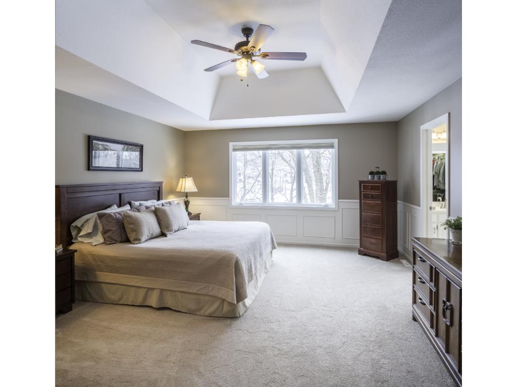4857 Four Seasons Dr, Eagan, MN 55122 photo 10