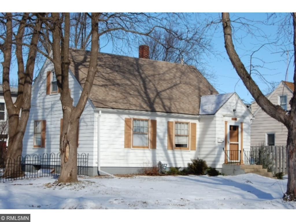 614 Division St W, Faribault, MN 55021 photo 2