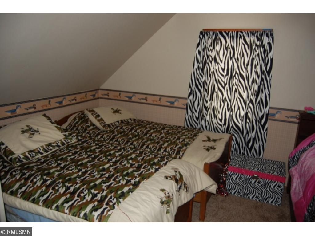 614 Division St W, Faribault, MN 55021 photo 14