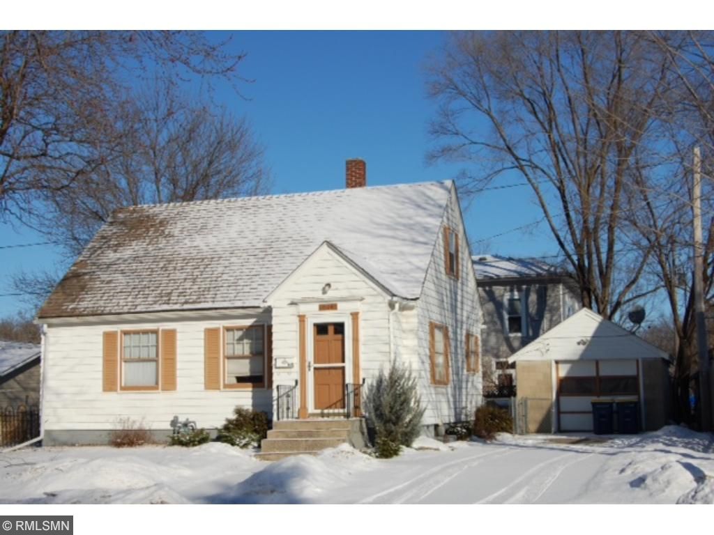 614 Division St W, Faribault, MN 55021 photo 1