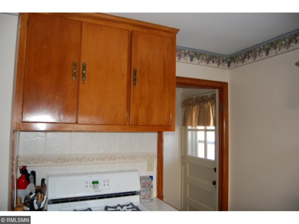 614 Division St W, Faribault, MN 55021 photo 9