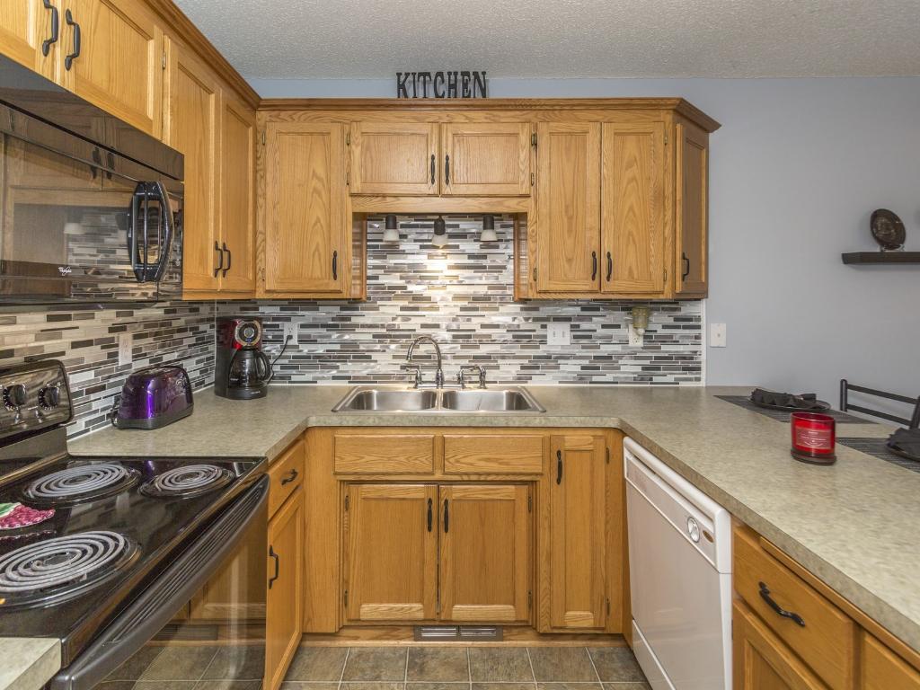 355 Cedar St, Baldwin, WI 54002 photo 9