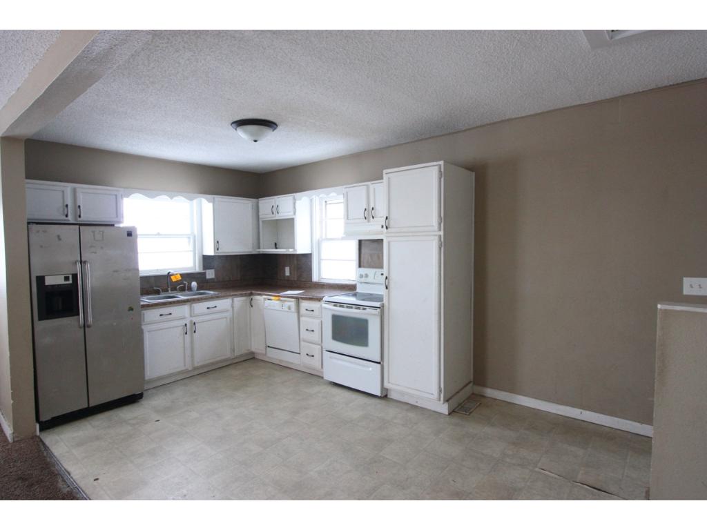 502 SW 4th St, Brainerd, MN 56401 photo 3