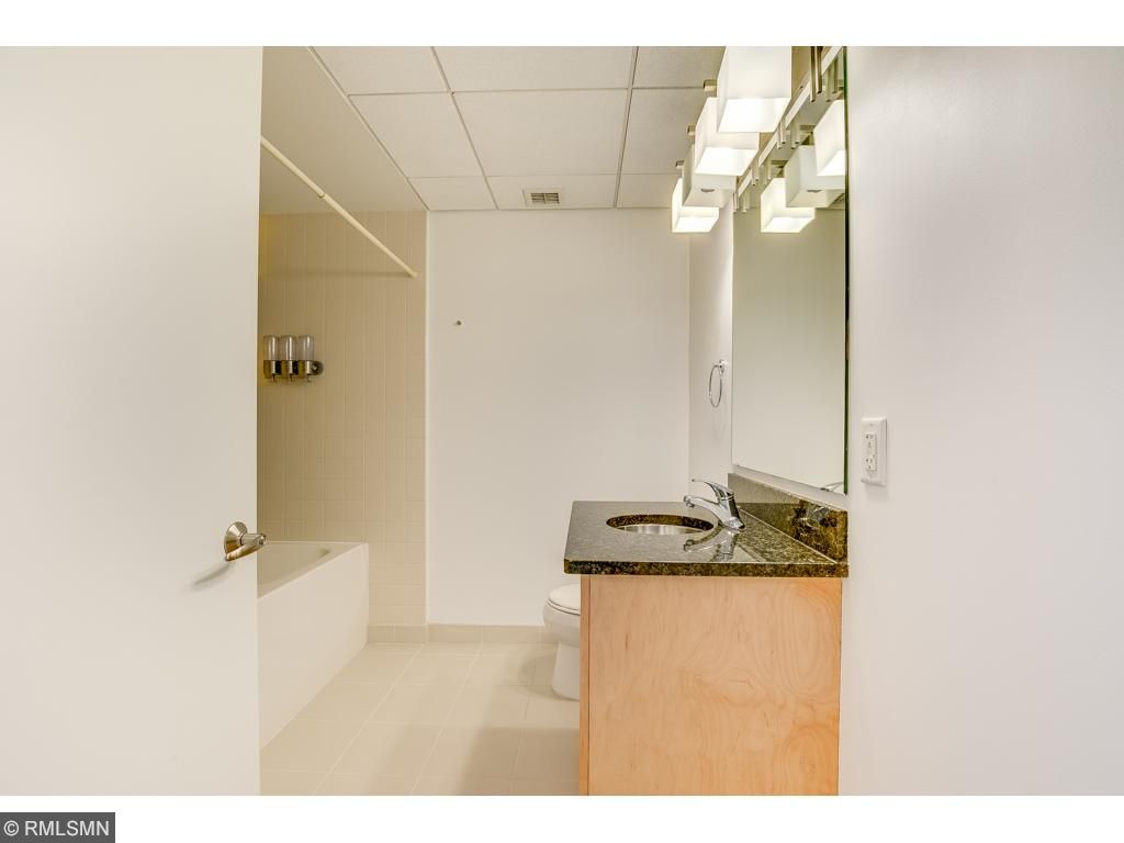 8151 33rd Ave S #802, Bloomington, MN 55425 photo 13