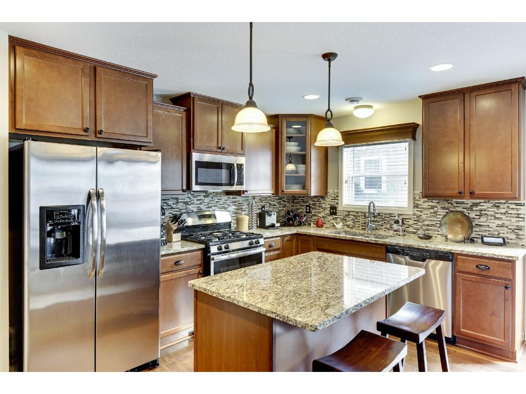 3979 Cedar Grove Ln, Eagan, MN 55122 photo 5