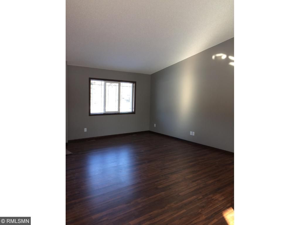 2704 Margaret Ave E, Maplewood, MN 55117 photo 8