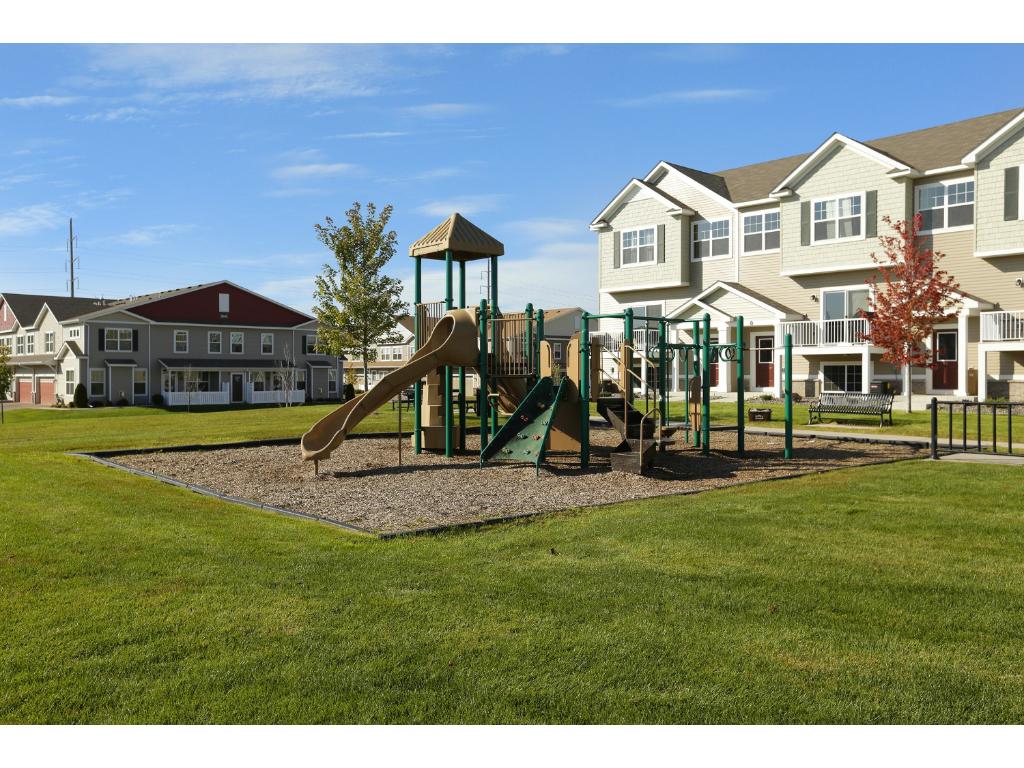 9509 Roosevelt Dr, Chanhassen, MN 55317 photo 24