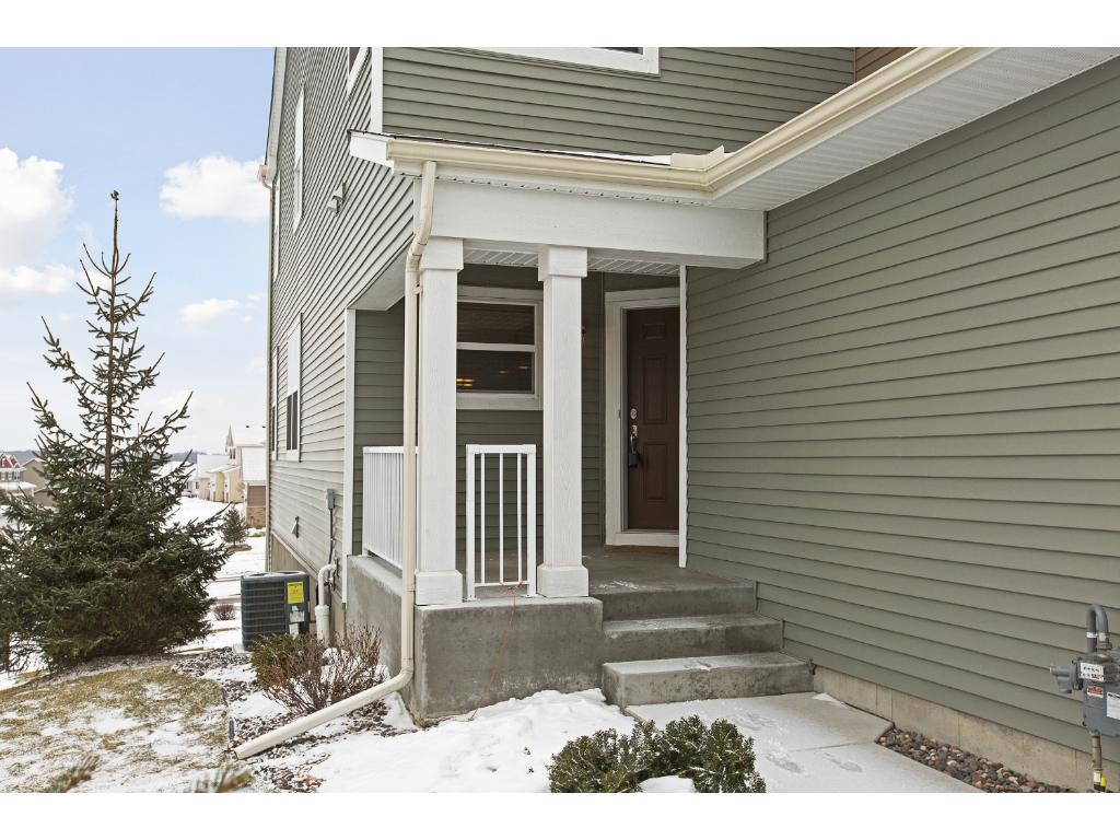 9509 Roosevelt Dr, Chanhassen, MN 55317 photo 2