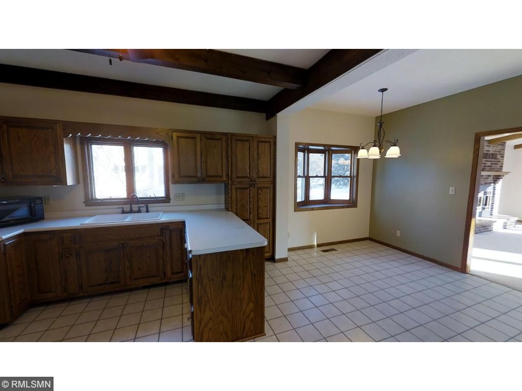 609 3rd St SE, Willmar, MN 56201 photo 8