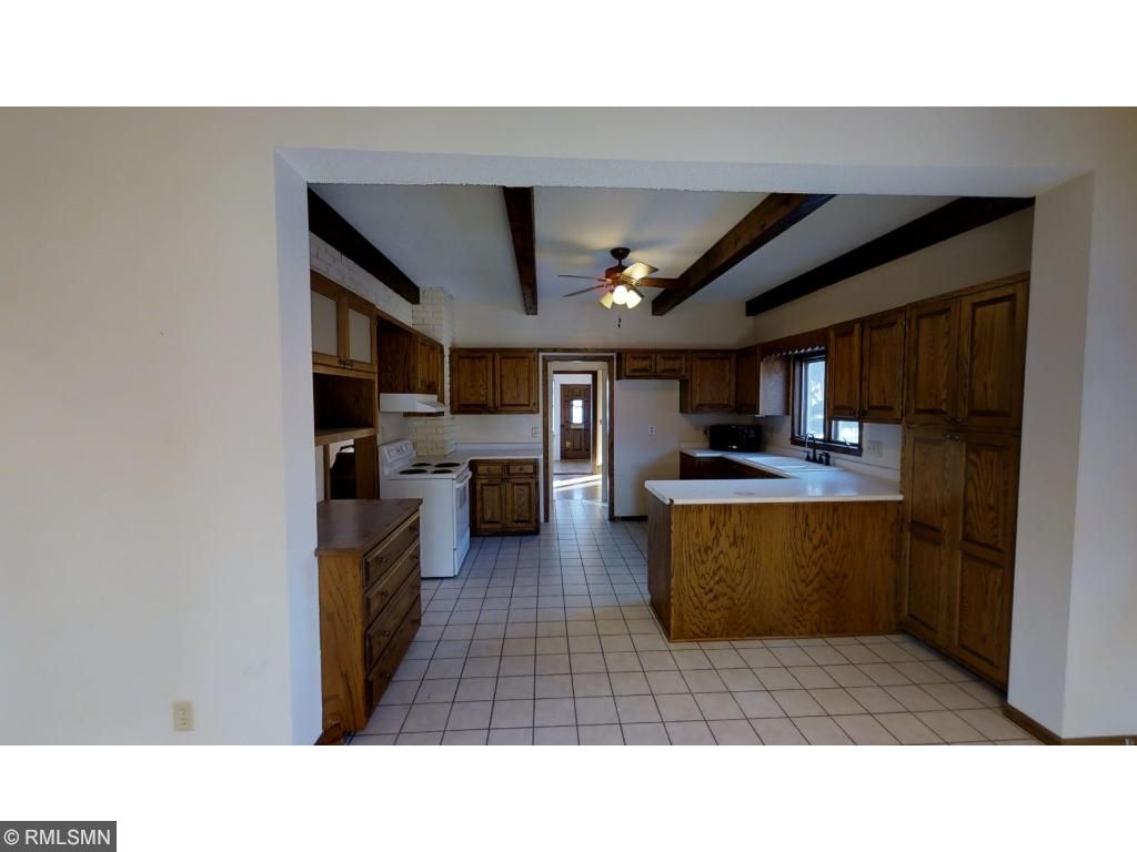 609 3rd St SE, Willmar, MN 56201 photo 7