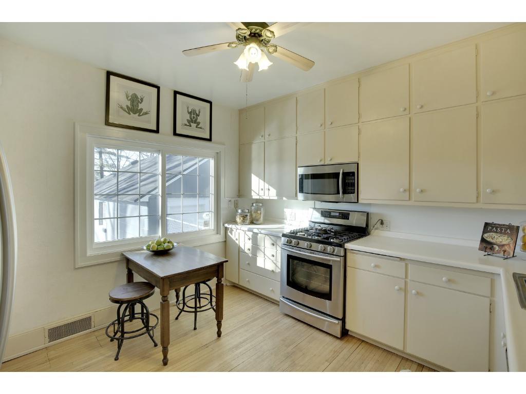 717 Riverside Dr SE, Saint Cloud, MN 56304 photo 2