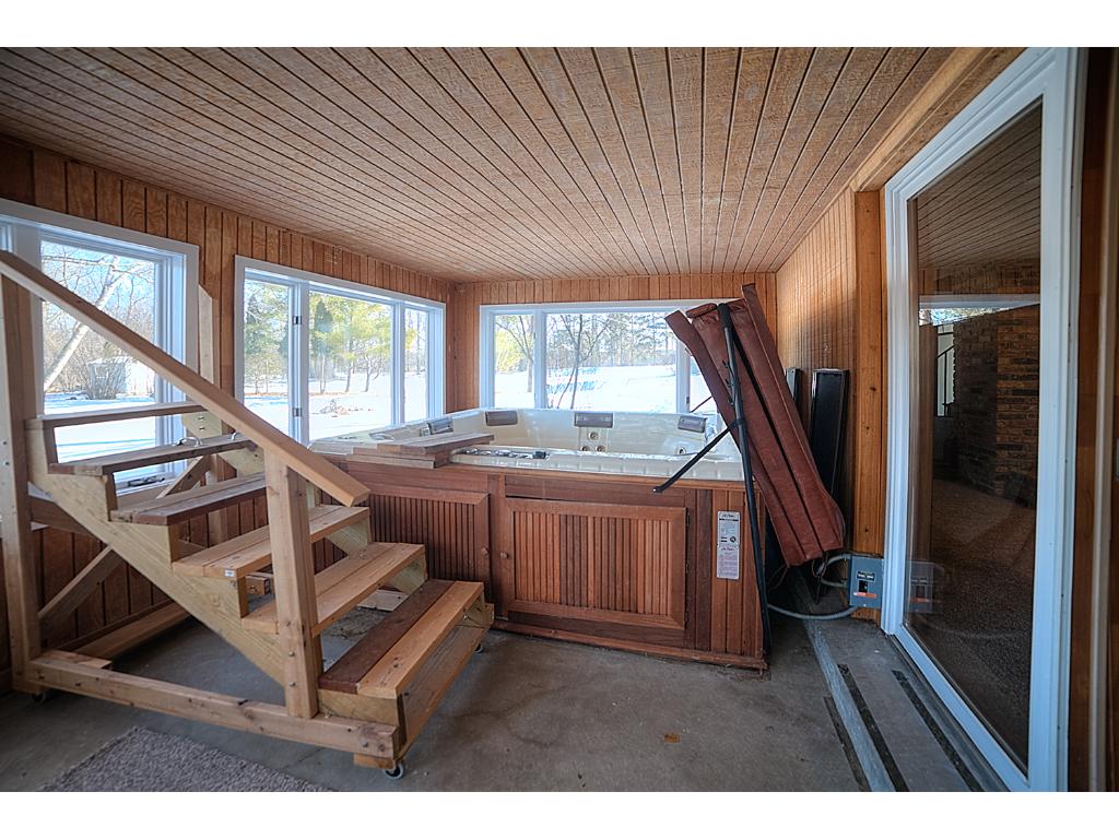 27400 Pine Bnd, Excelsior, MN 55331 photo 14