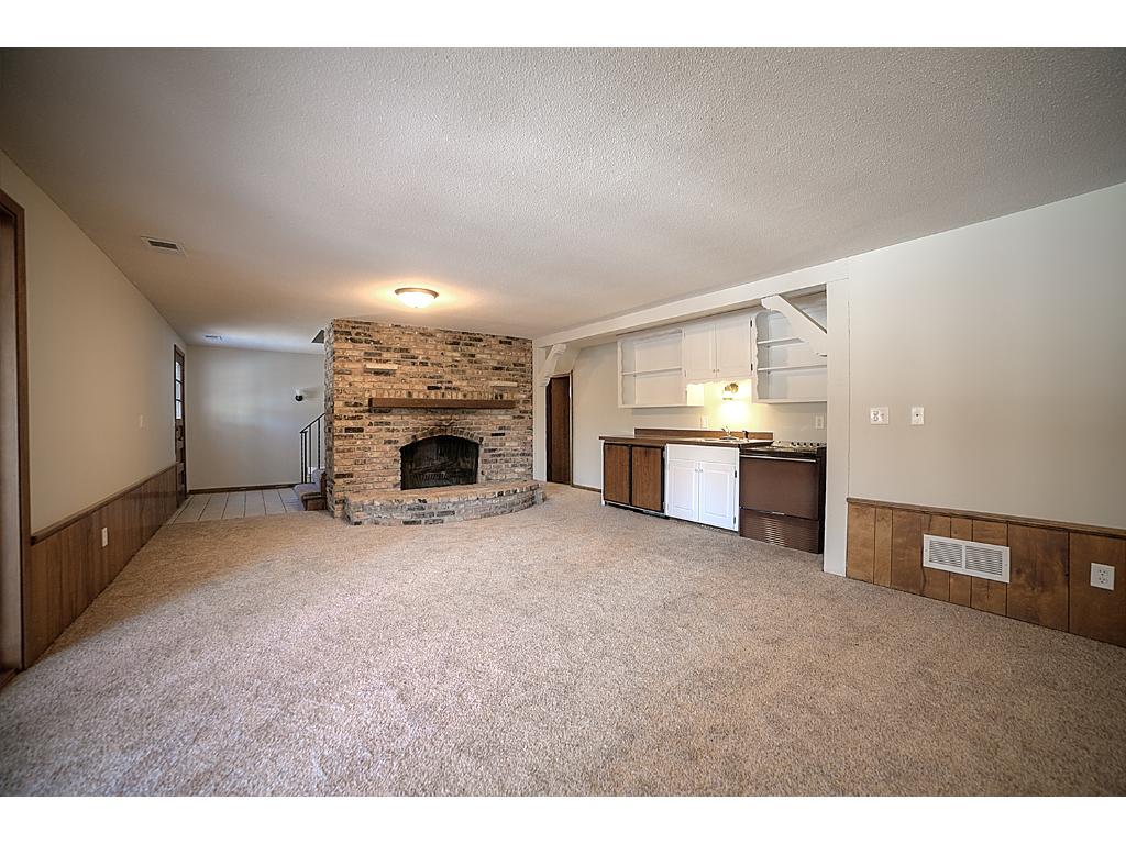 27400 Pine Bnd, Excelsior, MN 55331 photo 12